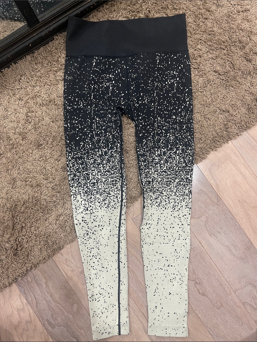 Sage Ombre Black to Cream Speckled High-Waist Leggings